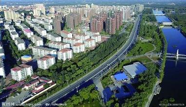 區域經濟發展要擺脫路徑依賴，主動轉型突破